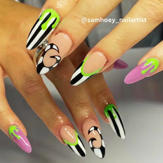 Get the Halloween Look with @samhoey_nailartist