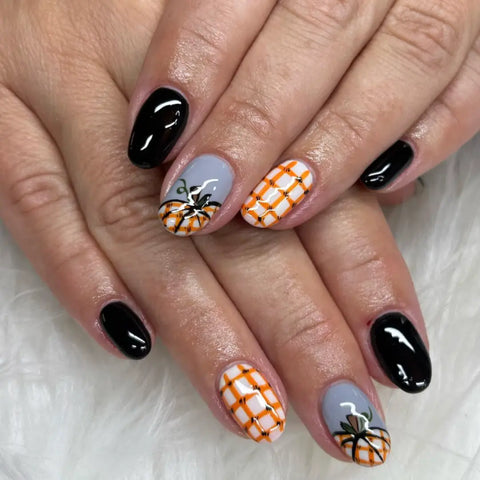 Nail Art Inspiration: 3 Pumpkin Spice Themed Looks for Autumn